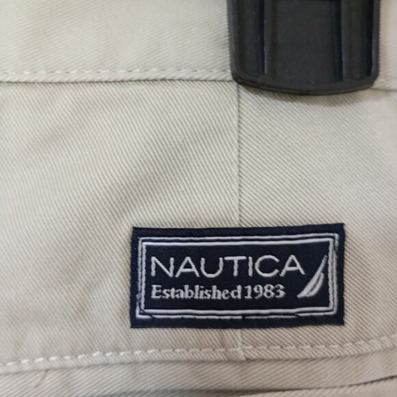 Nautica Pants Pleated Khaki Mens 33Wx30L 100% Cotton Business or Casual - Picture 3 of 10